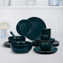 USHA SHRIRAM Ceramic Dinner Set (20 Pcs) | Microwave Safe Dinner Plates and Bowls Sets Cookware | Chip Resistant Dinnerware Sets | House Warming Gifts New Home for Couple Men Women (Deep Green)